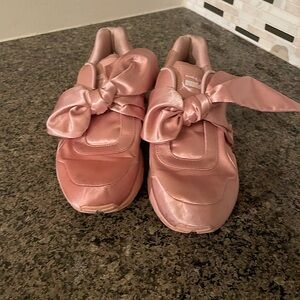Rihanna Light Pink Bow Sneaker